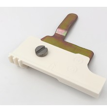 Крепежное соединение правое для установки нижней фонтуры 01613710 SRP60N